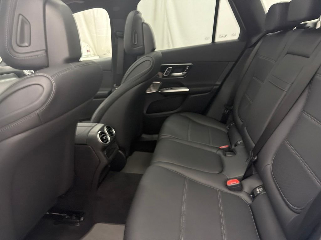 New 2027 Polar White Mercedes-Benz GLC 300 image 20