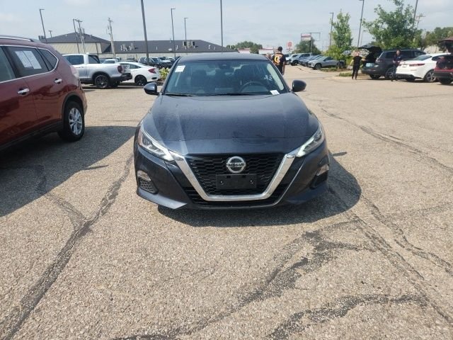 Used 2022 Blue Metallic Nissan 2.5 SV image 4