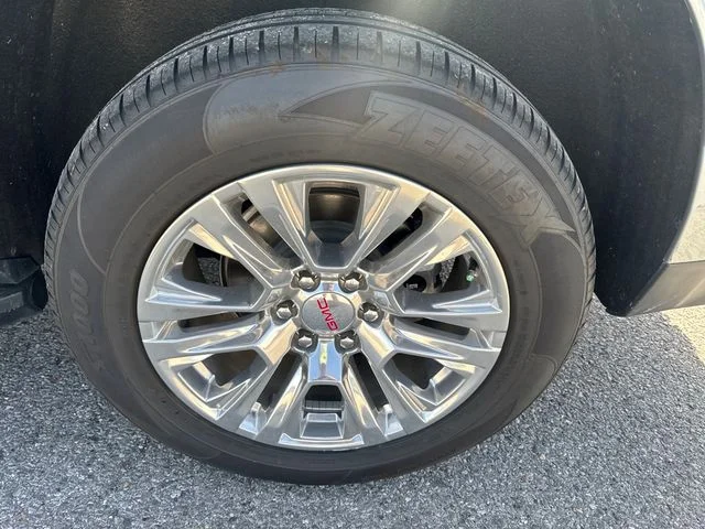 Used 2024 Silver GMC Denali image 30