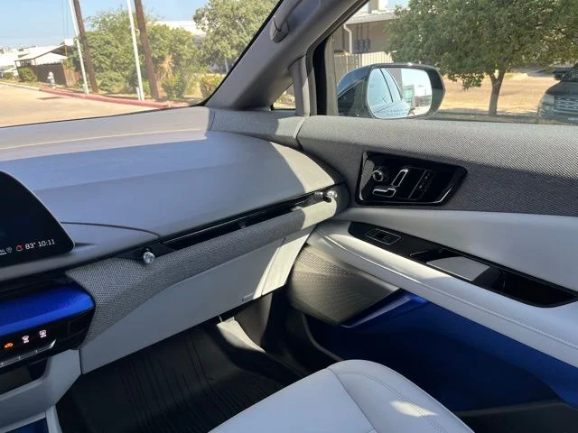 Used 2025 Black Cadillac Luxury image 21