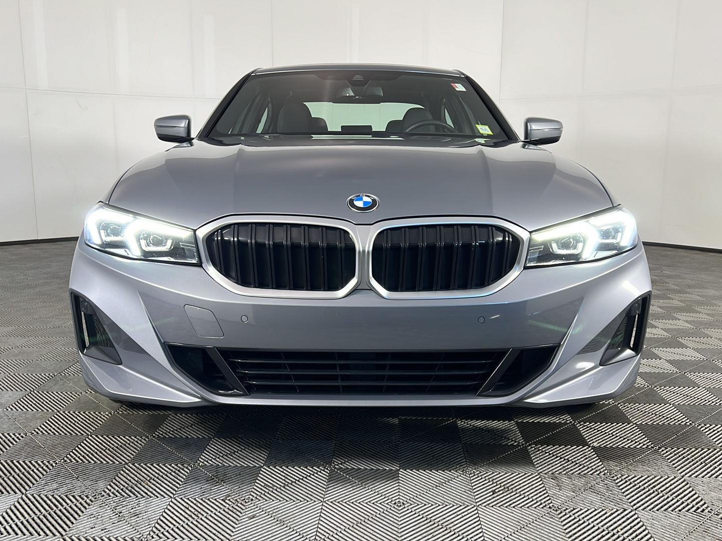 Used 2023 Skyscraper Grey Metallic BMW 330i xDrive image 14