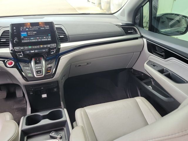 Used 2021 Obsidian Blue Pearl Honda Touring image 23