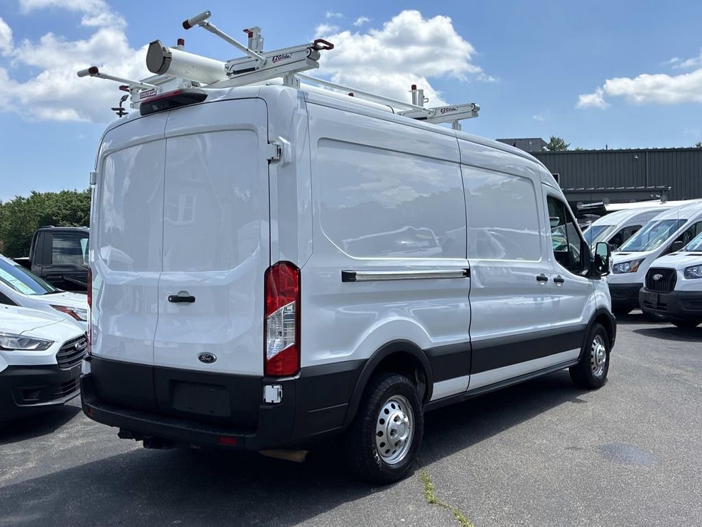 Used 2023 White Ford Base image 7