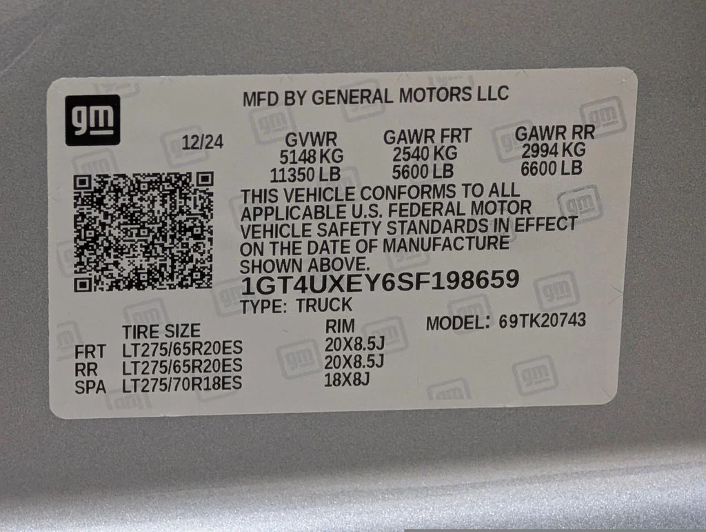 Used 2025 Sterling GMC Denali Ultimate image 32