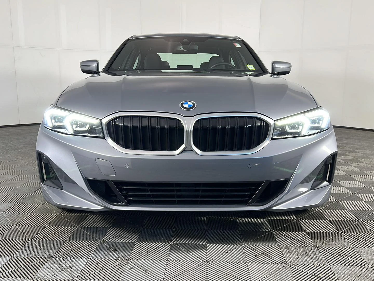 Used 2023 Skyscraper Grey Metallic BMW 330i xDrive image 14