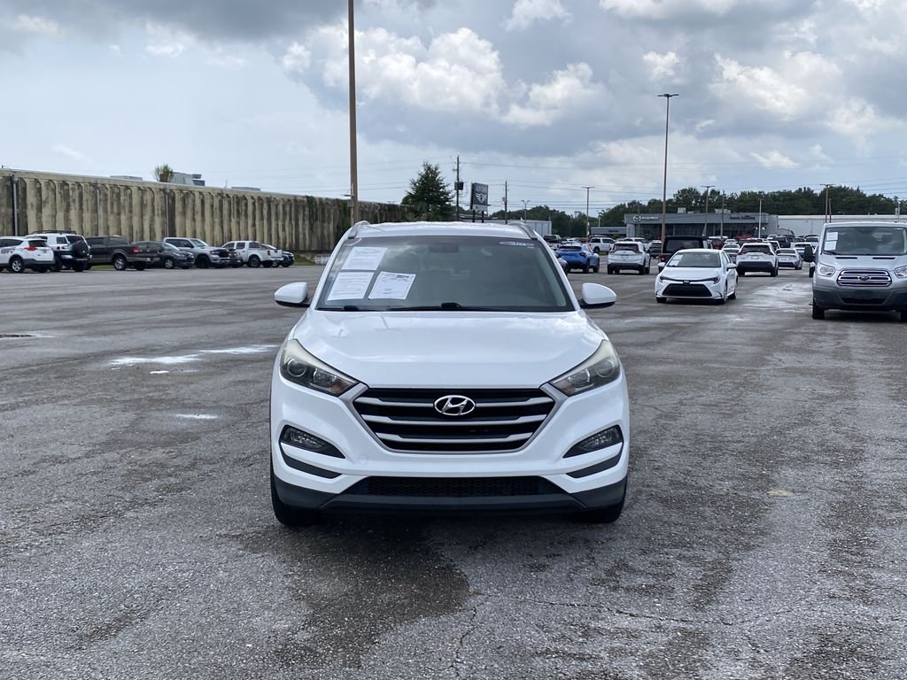 Used 2018 Dazzling White Hyundai SEL image 3
