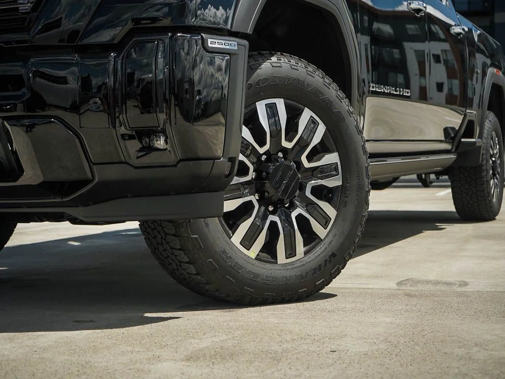 2026 GMC Sierra 2500HD Denali Ultimate - Photo 5