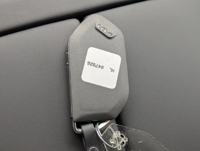 New 2027 White Kia S image 32