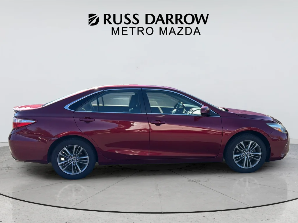 Used 2015 Red Toyota SE image 6