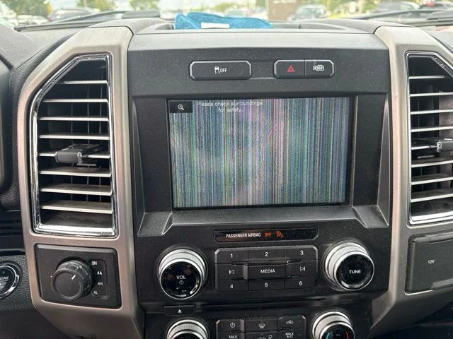 Used 2015 White Ford Platinum image 14