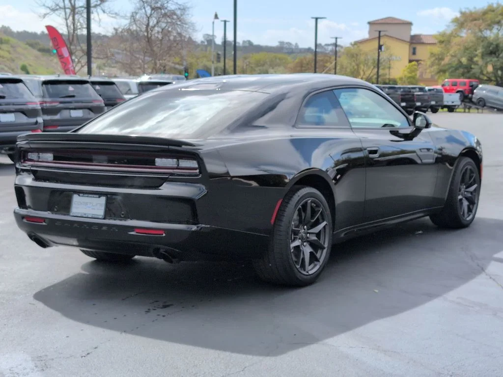 New 2026 Diamond Black Crystal Pearlcoat Dodge Scat Pack image 5