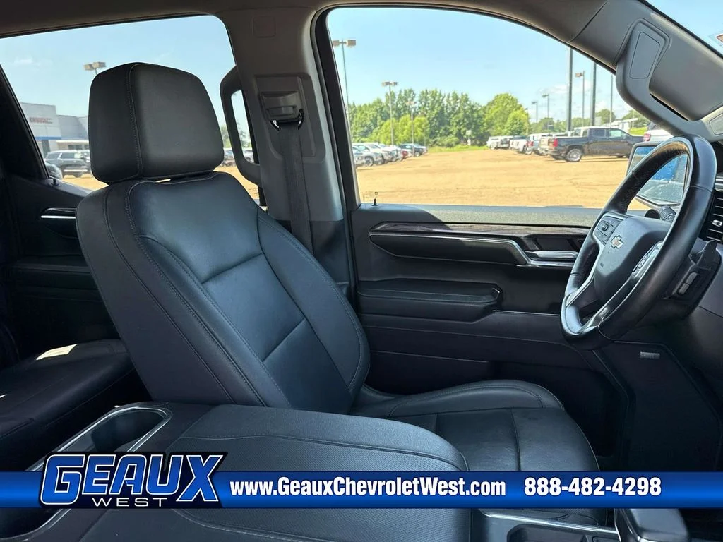 Used 2023 White Chevrolet LTZ image 21