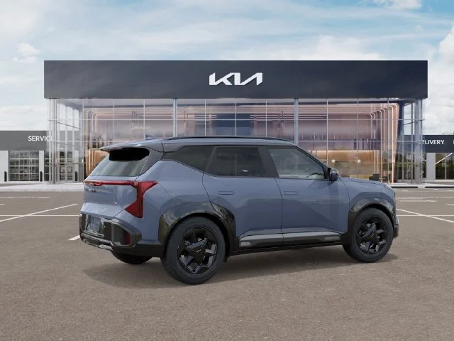 New 2027 Gray Kia X-Line S image 6