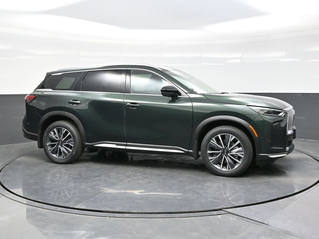 New 2026 Green INFINITI LUXE image 8