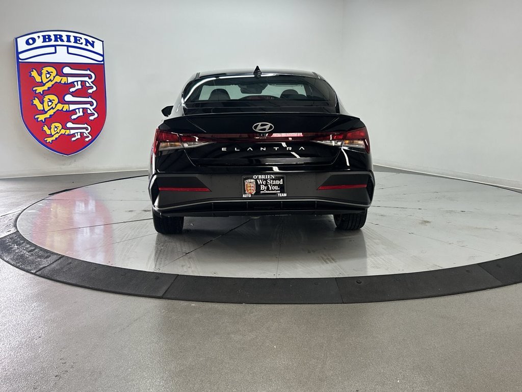 Used 2026 Abyss Black Hyundai SEL Sport image 11