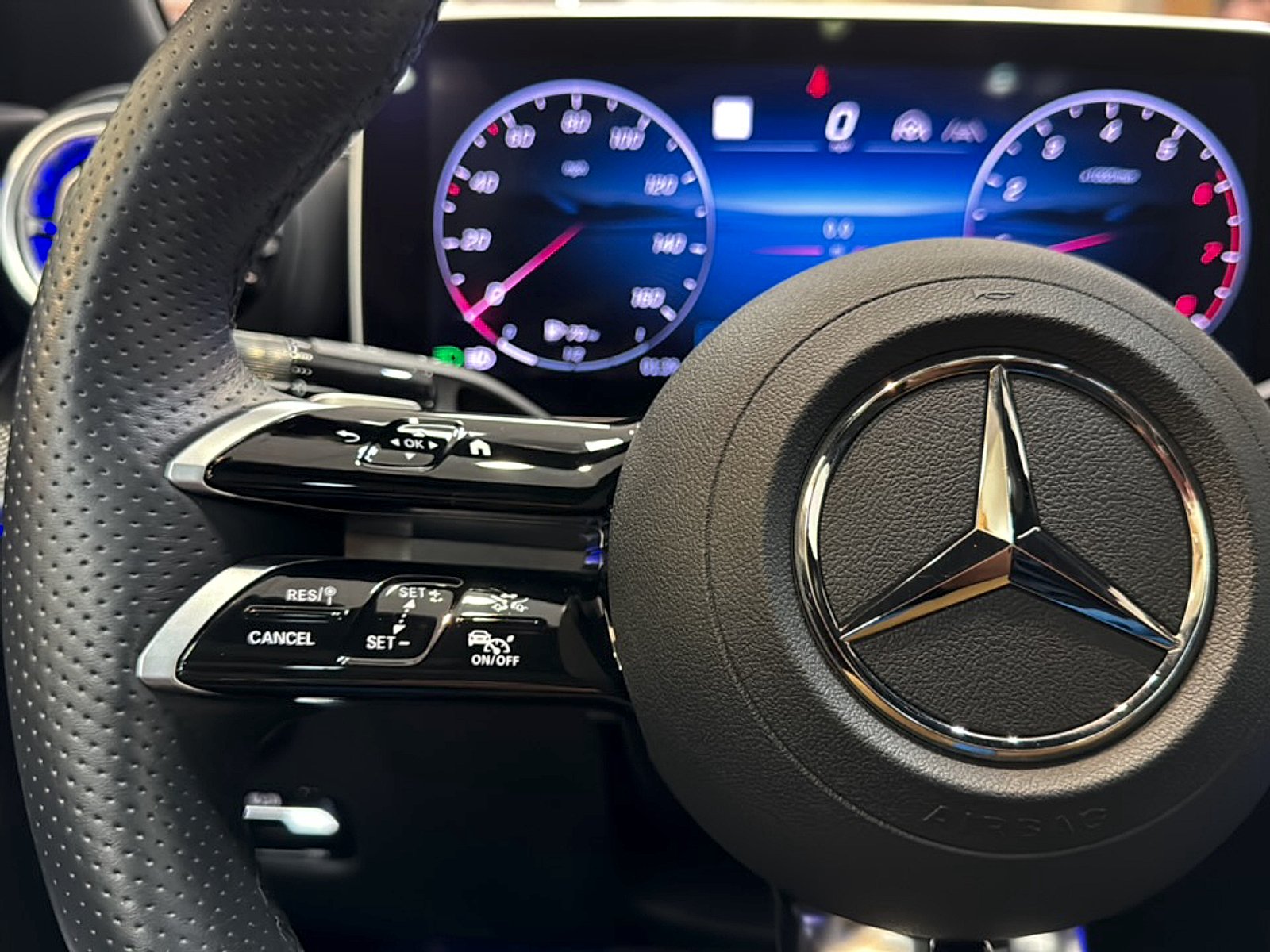 Certified Used 2024 Sterling Blue Metallic Mercedes-Benz 4MATIC® image 23