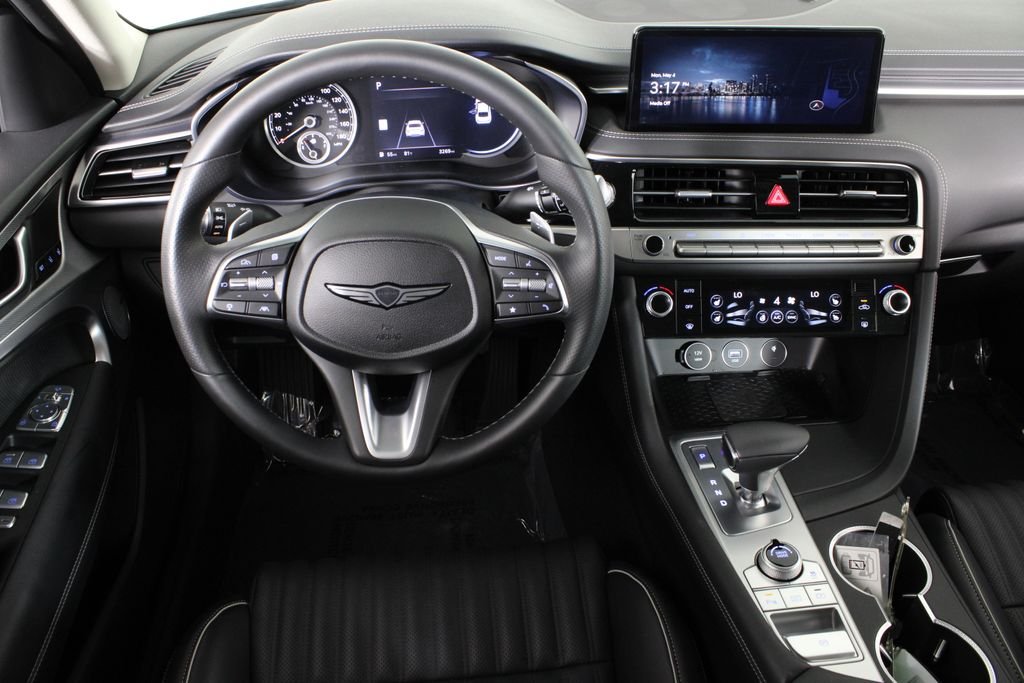 Used 2026 Black Genesis 2.5T Prestige image 6