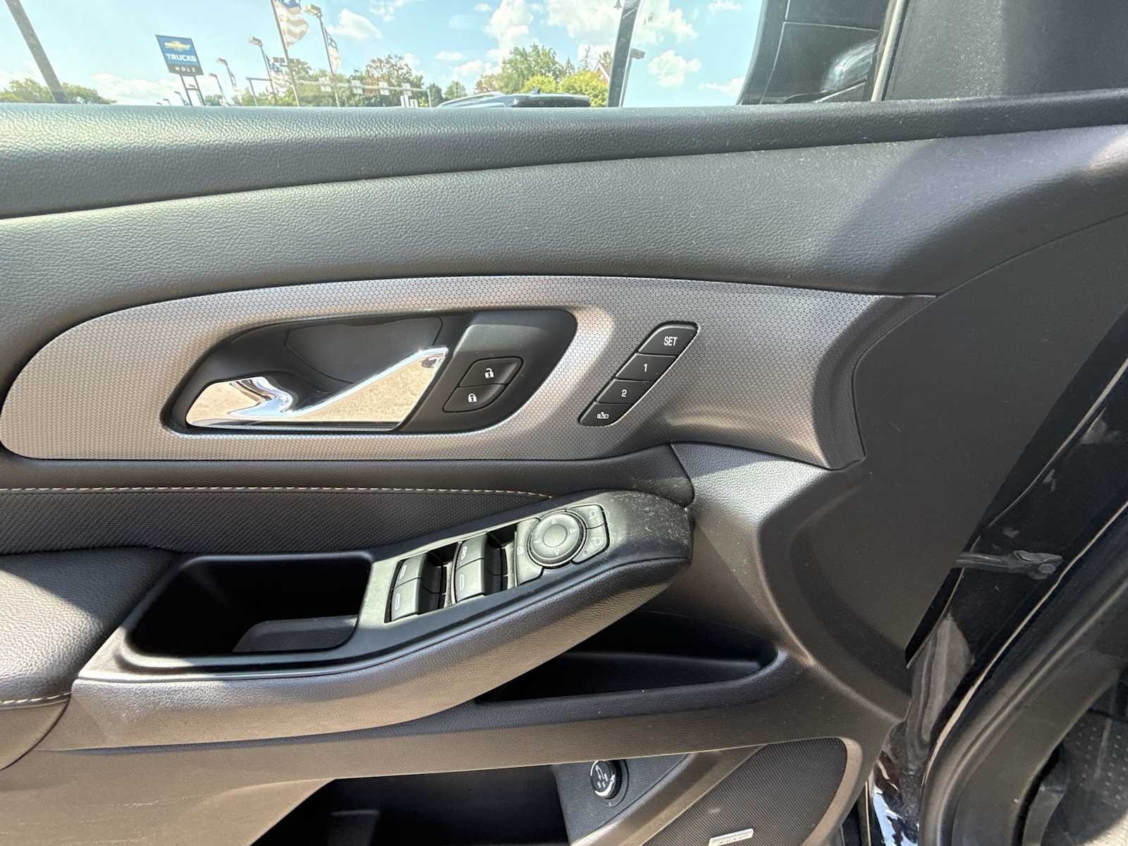 Certified Used 2020 MIDNIGHT BLUE METALLIC Chevrolet Premier image 24