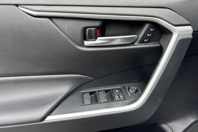 Certified Used 2023 WIND CHILL PEARL* Toyota  image 11