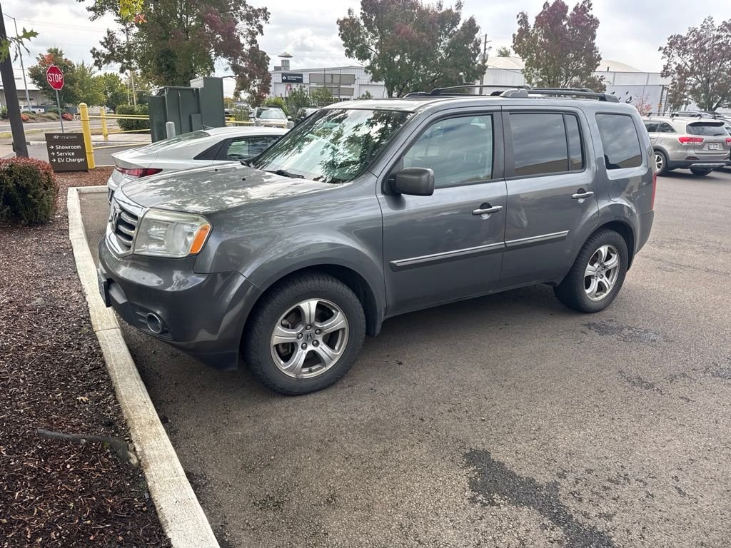 Used 2012  Honda EX-L image 1