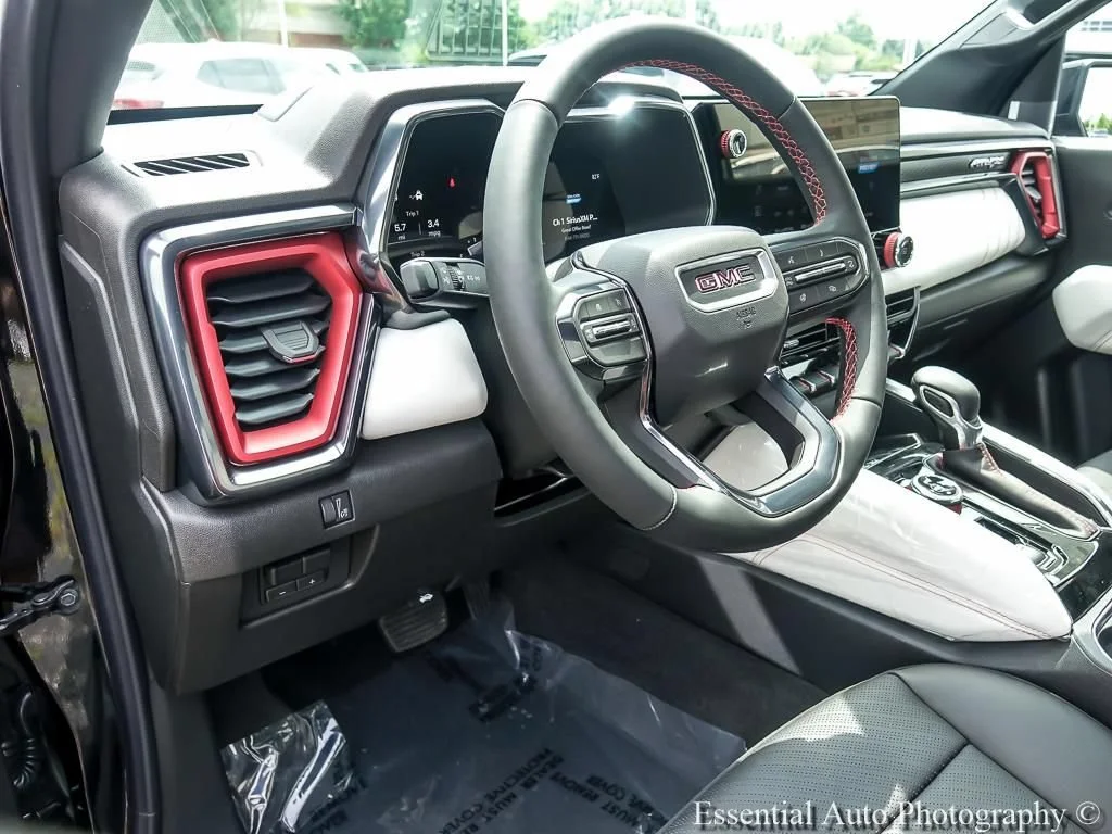2026 GMC Canyon AT4X - Photo 11