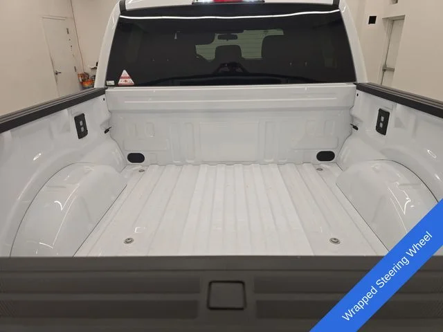 New 2026 Oxford White Ford XLT image 16