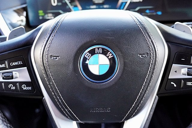 Used 2025 White BMW xDrive50e image 45