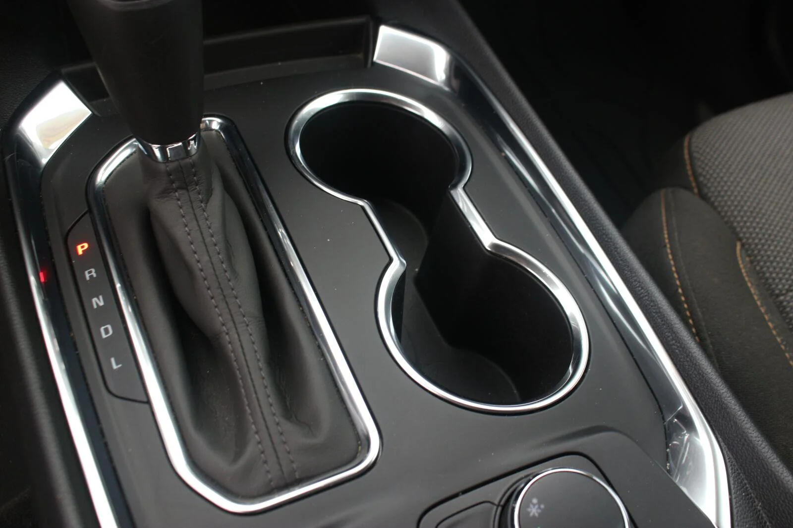 Used 2020 SATIN STEEL METALLIC Chevrolet LS image 21