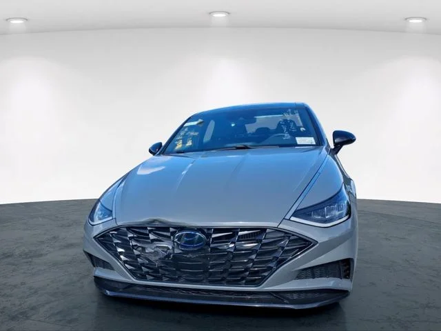 Used 2022 Gray Hyundai SEL Plus image 5