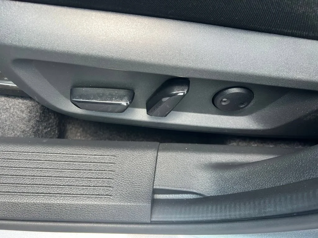 Used 2024 Gun Metallic Nissan SV image 18