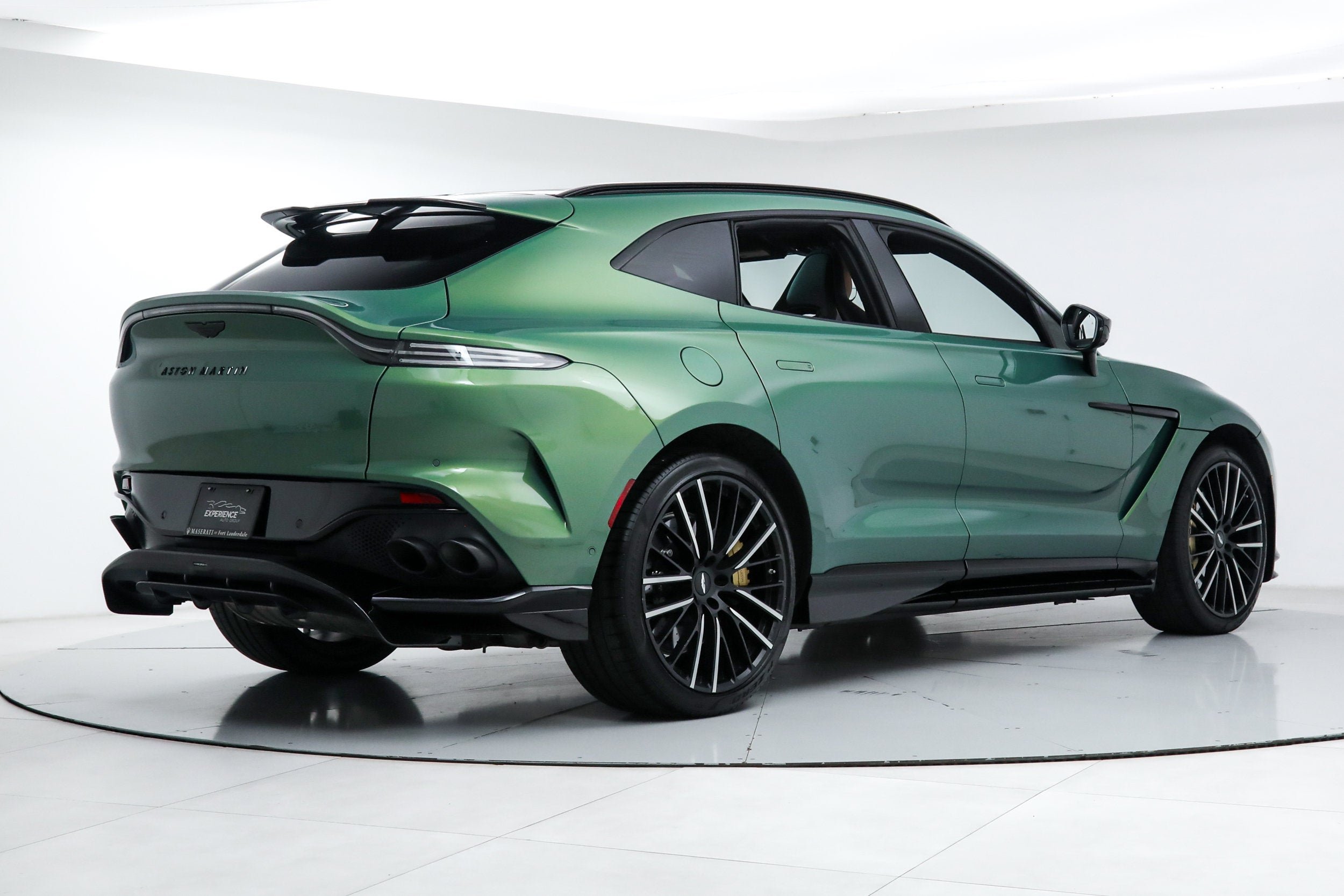 Used 2023 Green Aston Martin 707 image 5