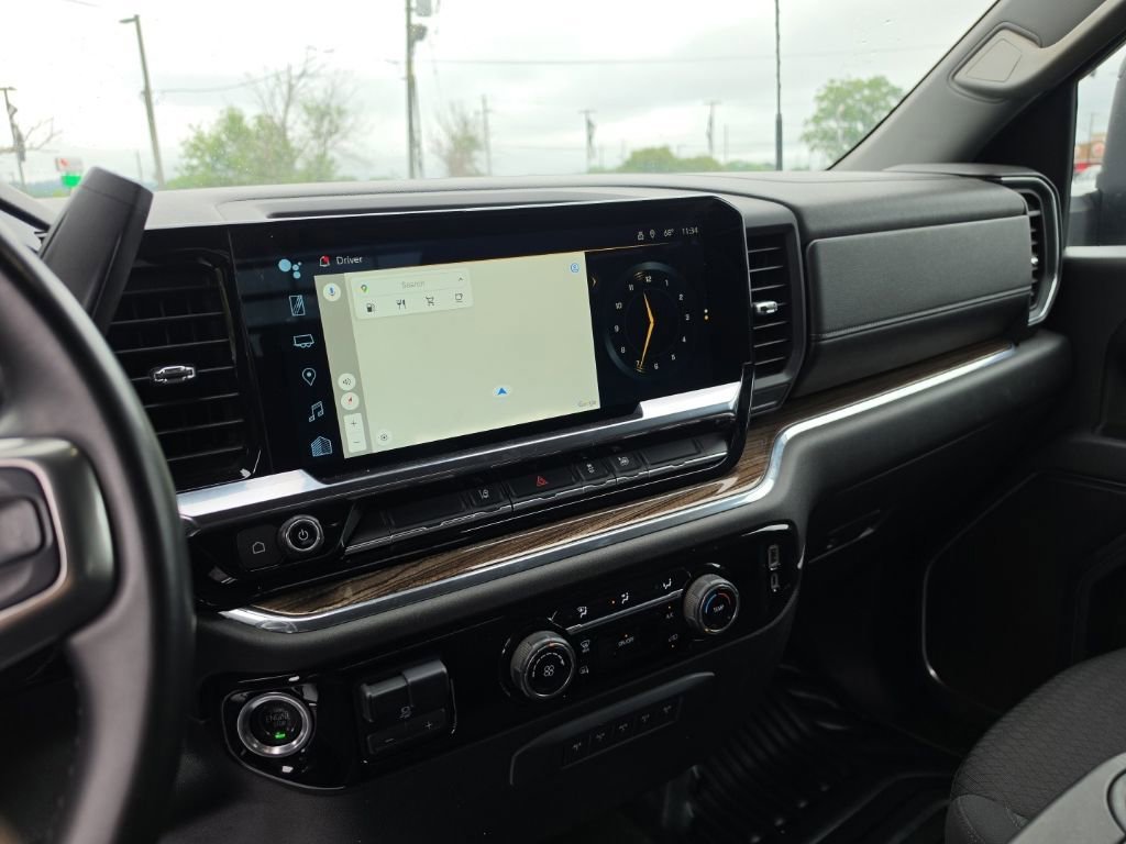 Used 2024 Summit White Chevrolet LT image 20