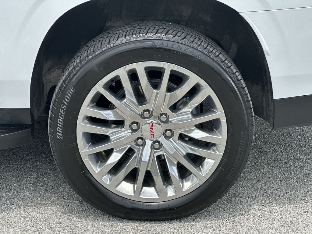 2025 GMC Yukon XL Denali - Photo 32