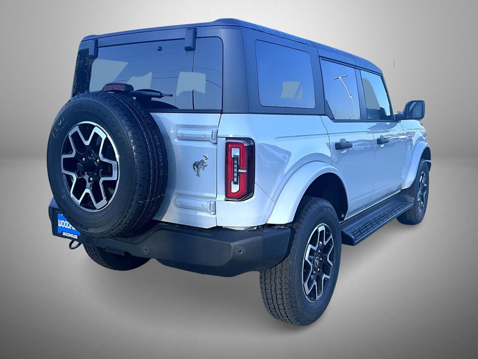 New 2026 Avalanche Gray Ford Outer Banks image 5