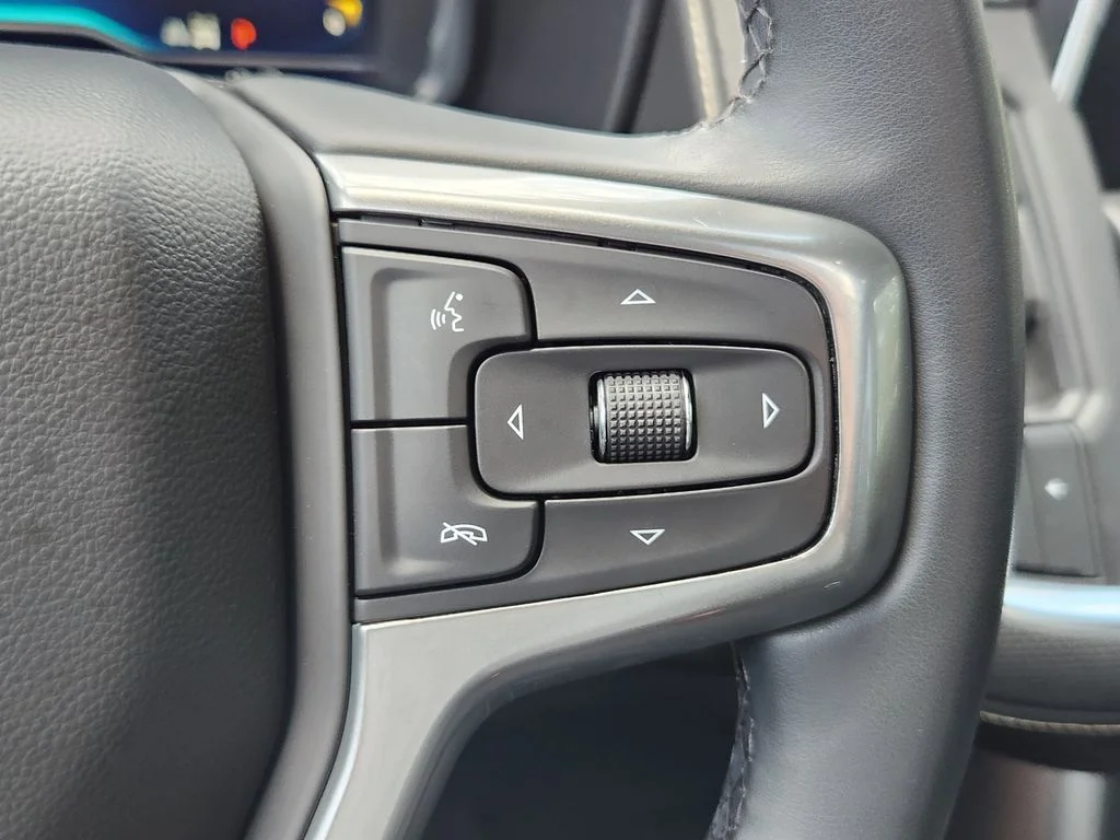Used 2023 Sterling Gray Metallic Chevrolet Premier image 21