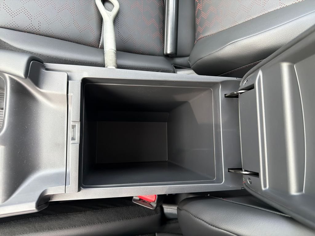 New 2026 Nissan Sentra SR 4D Sedan