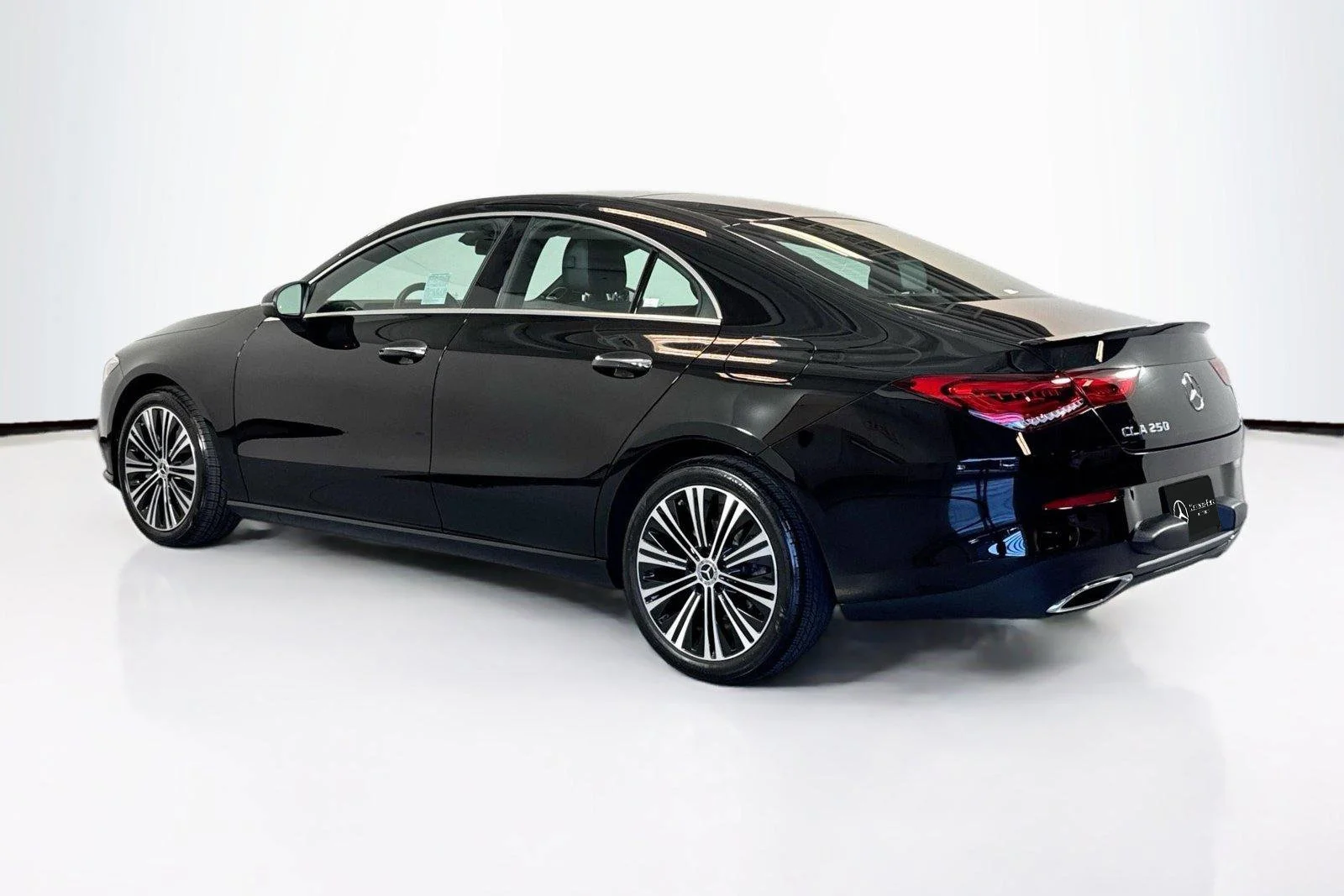 Used 2023 Night Black Mercedes-Benz CLA 250 image 7