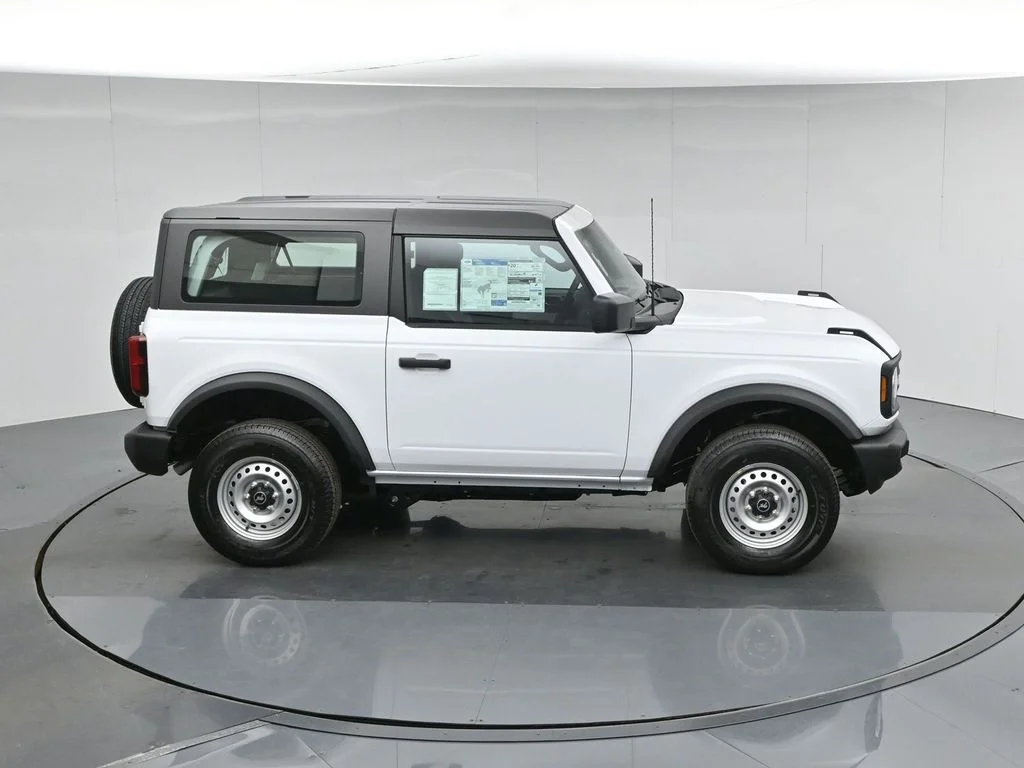 New 2026 Oxford White Ford Base image 35