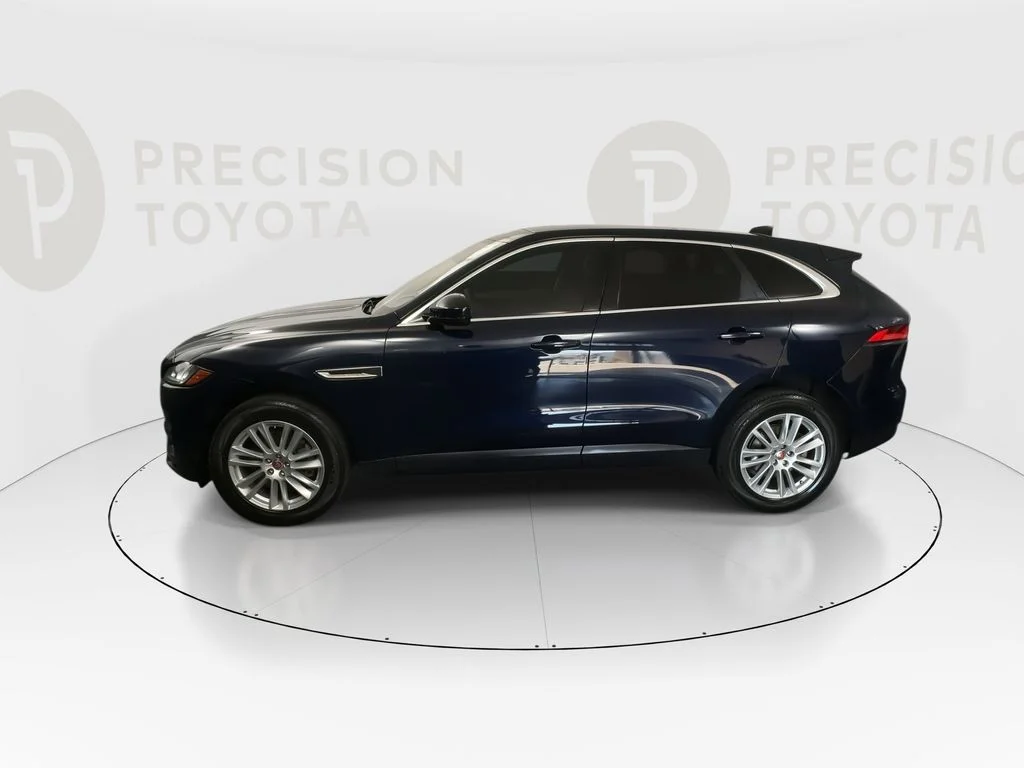 Used 2020 Portofino Blue Metallic Jaguar 30t Prestige image 12