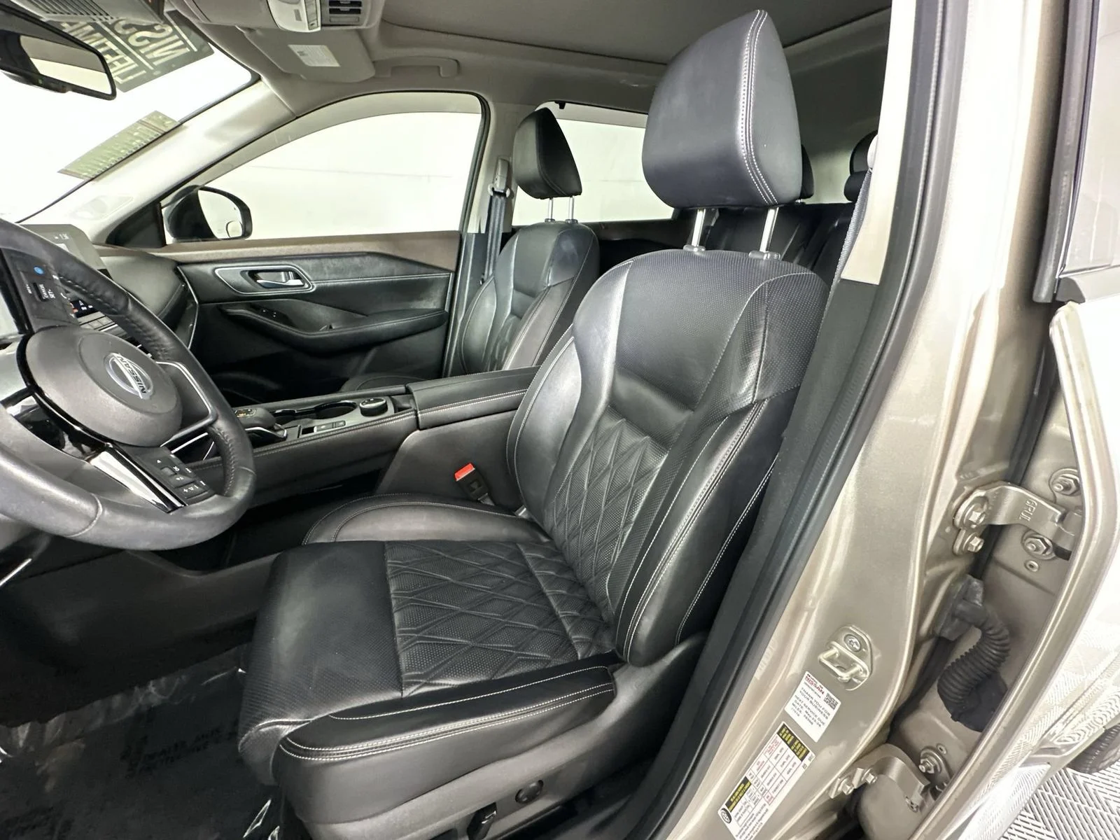Certified Used 2021 Gold Nissan Platinum image 11