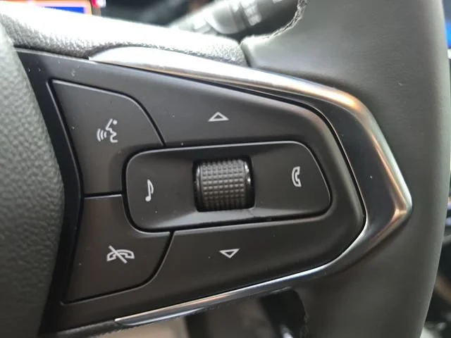 New 2026 Mosaic Black Metallic Chevrolet LT image 18