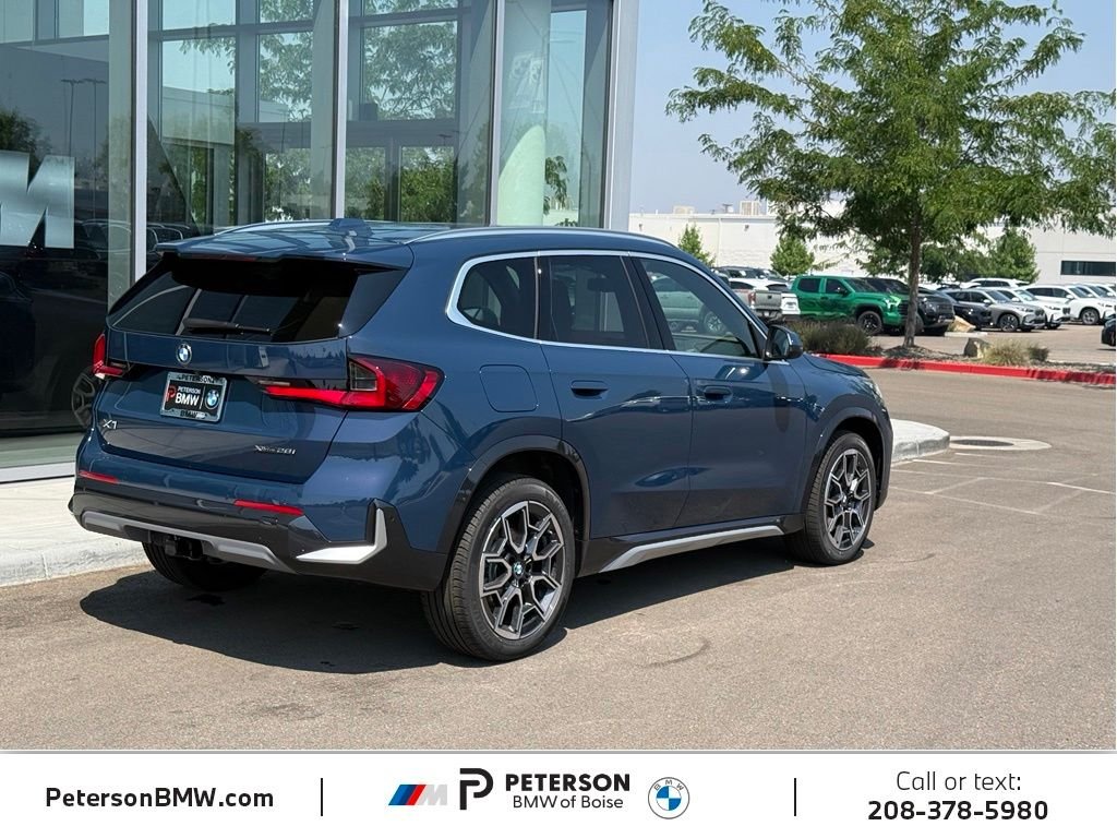 New 2026 Night Dusk Blue Metallic BMW xDrive28i image 5