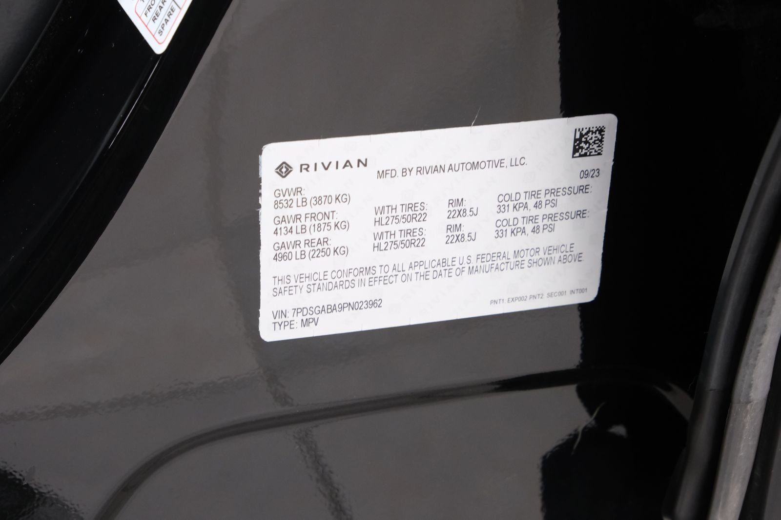 Used 2023 Midnight Rivian Adventure image 33