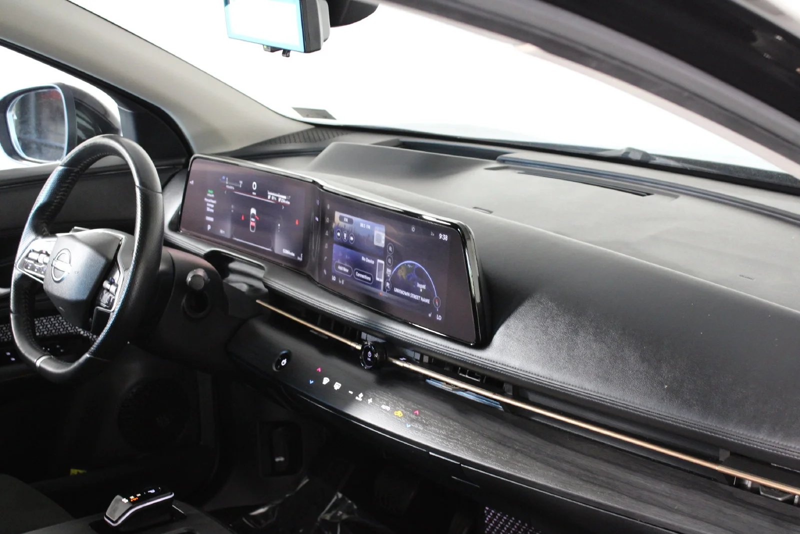 Used 2023 Black Nissan EVOLVE+ image 19