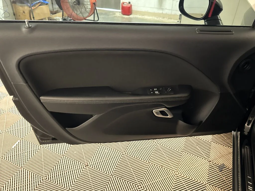 Used 2016 Black Dodge R/T Shaker image 14