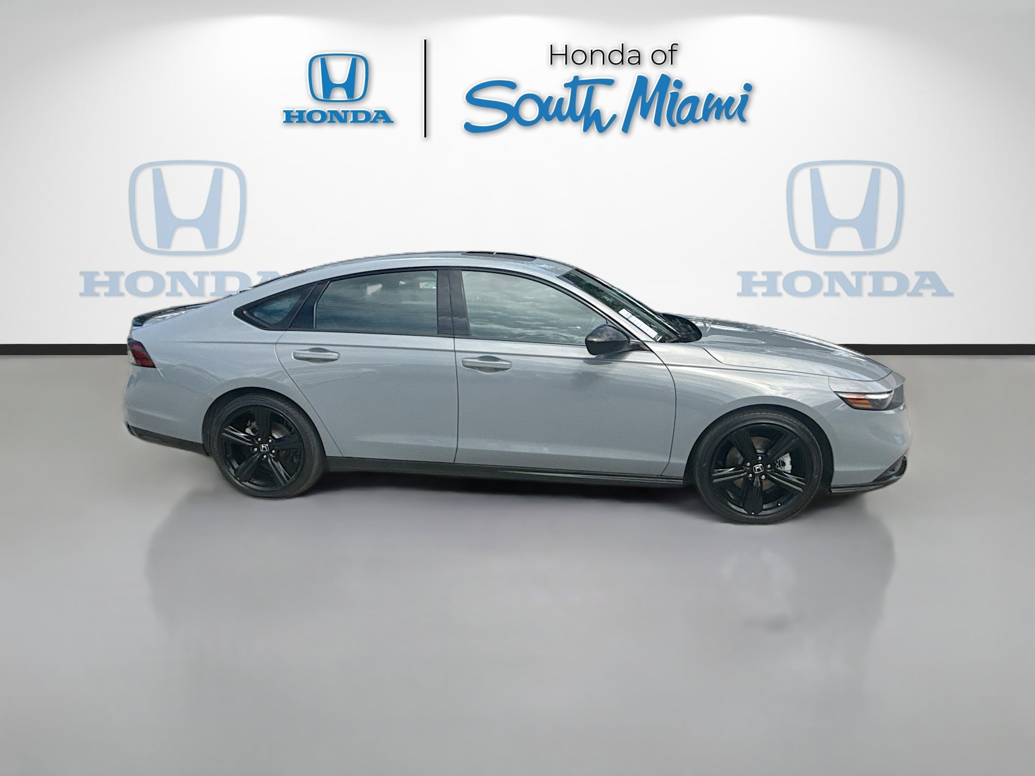 2025 Honda Accord Hybrid Sport-L - Photo 8