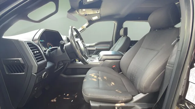 Used 2019  Ford  image 10