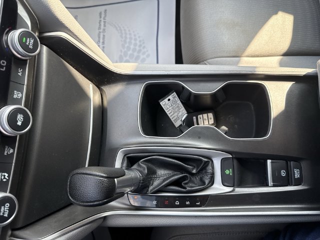 Used 2019 Blue Honda LX image 29