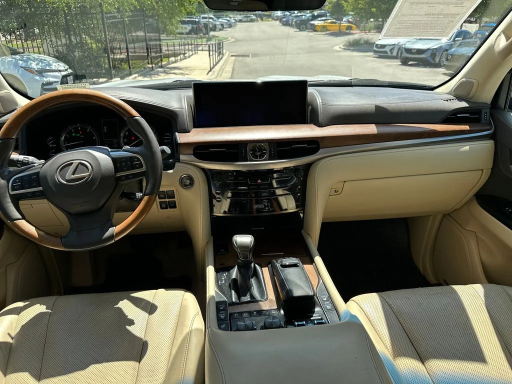 Used 2020 White Lexus 570 image 29