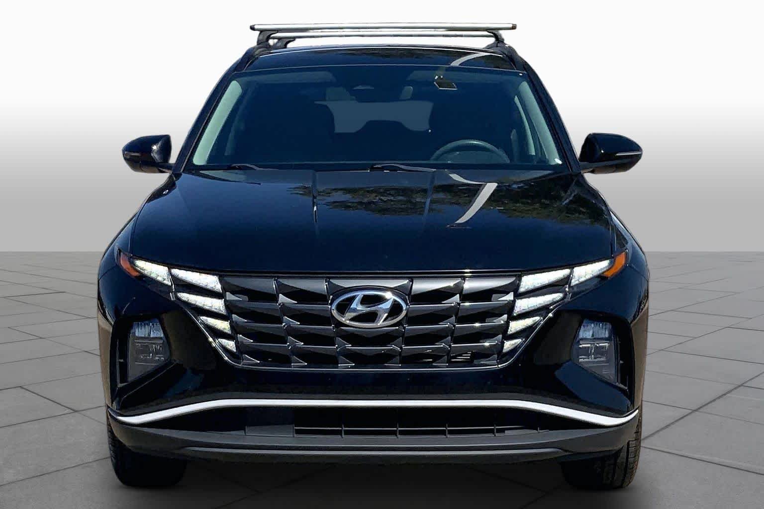 Certified Used 2022 Phantom Black Hyundai SEL image 4